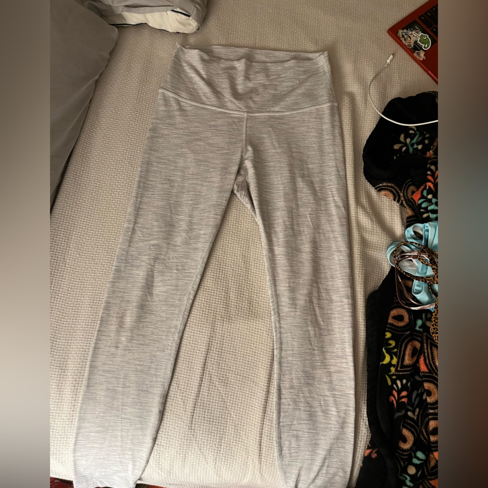 White and grey lululemon leggings, super soft and comfortable